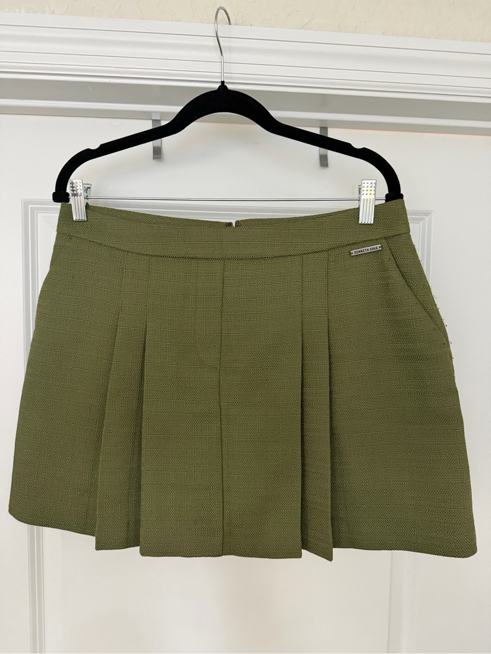 Kenneth Cole Olive Green Pleated Mini Skort Size 8 Preppy Y2K